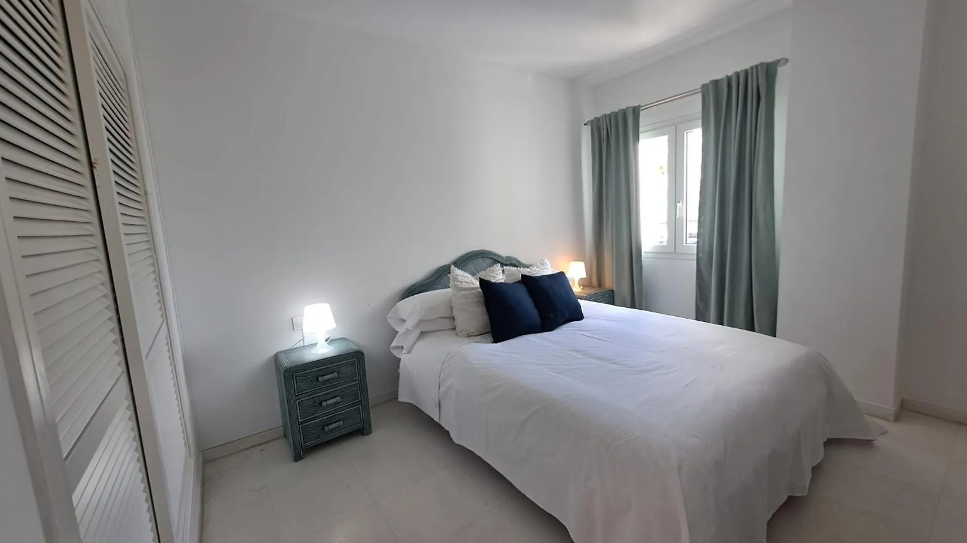 Luminous Apartment In Playas Del Duque , Puerto Banus By Holidays & Home Marbella 0*,